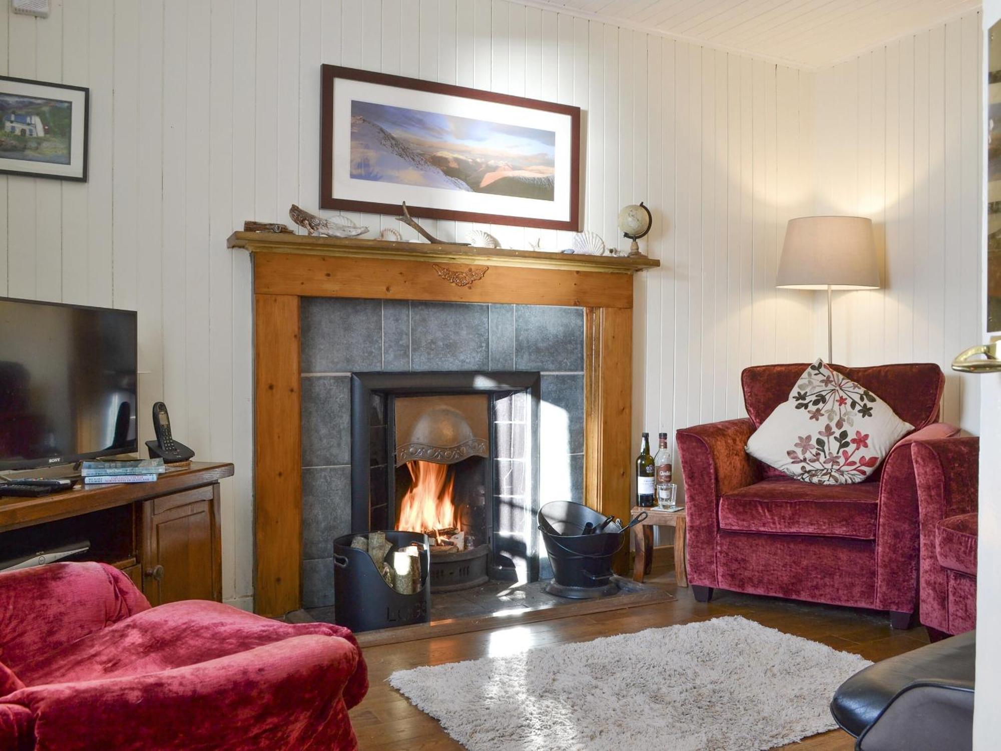 Shore Cottage Arnisdale Esterno foto